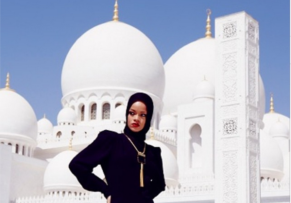 Ri Ri goes native! Rihanna shocks fans by wearing hijab for Abu Dhabi  mosque photoshoot | Al Bawaba