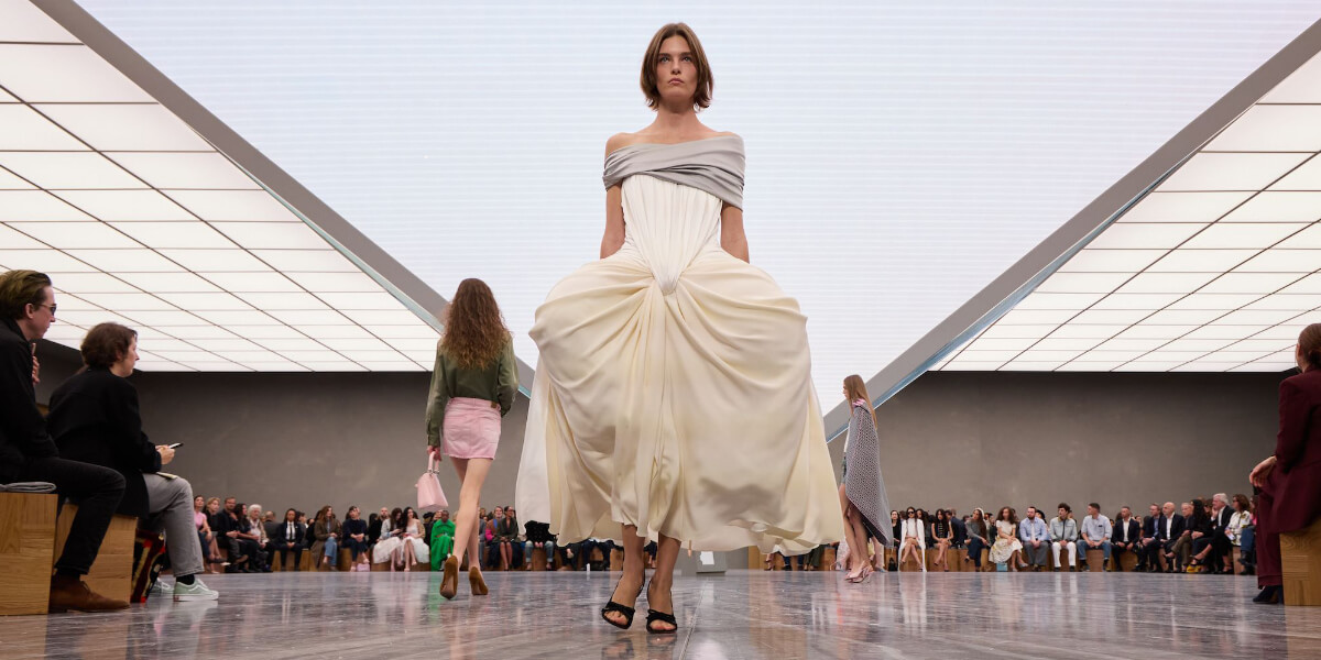 Fashion Week FW26, Dior runway looks, designer collections, runway looks.